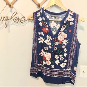 Market & Spruce sleeveless floral pullover